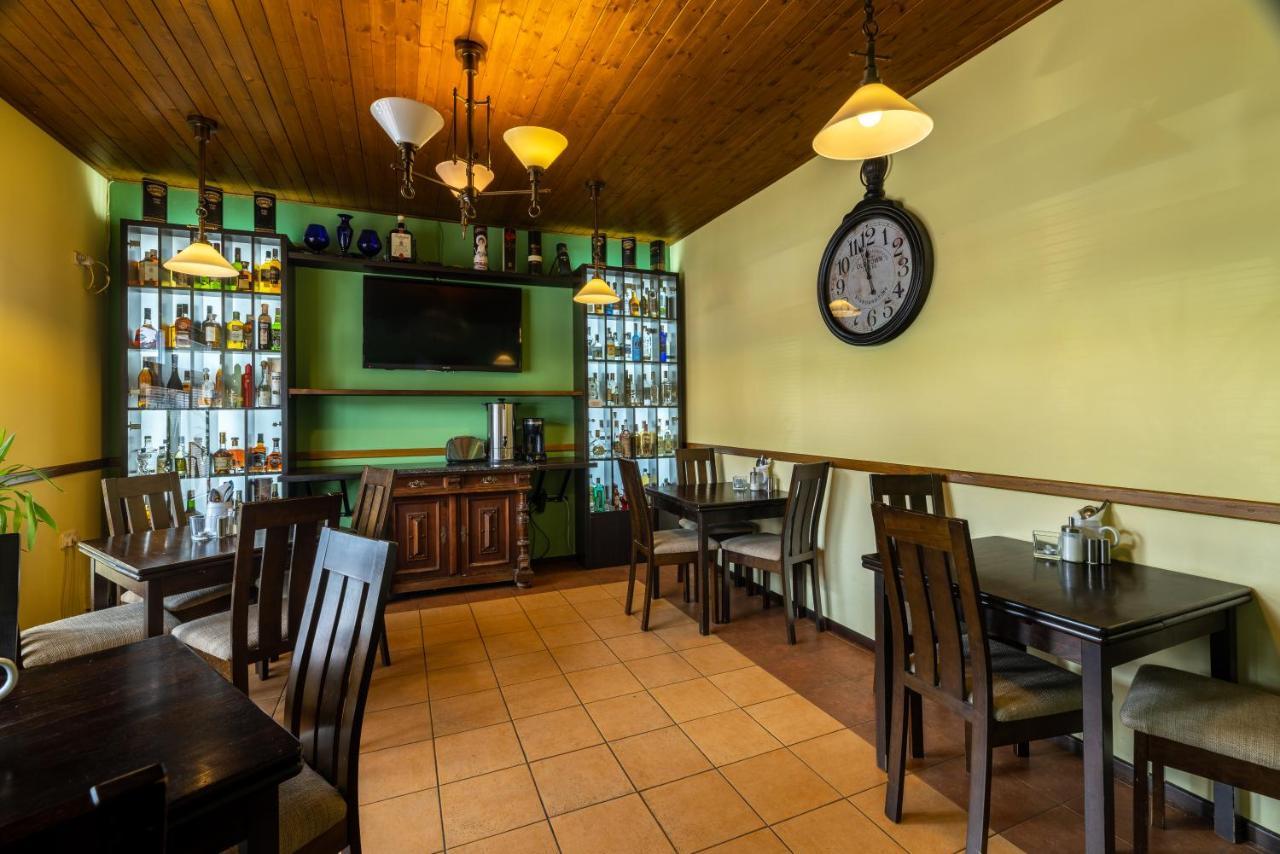 Penzion Rodos - Cafe Prague Luaran gambar