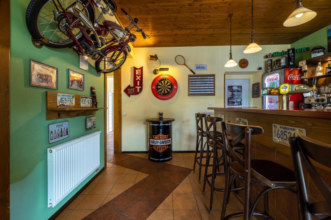 Penzion Rodos - Cafe Prague Luaran gambar